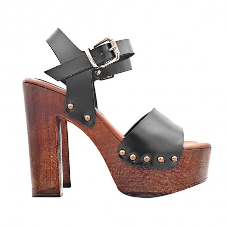 BLACK SANDALS WITH STRAP AND HIGH HEEL