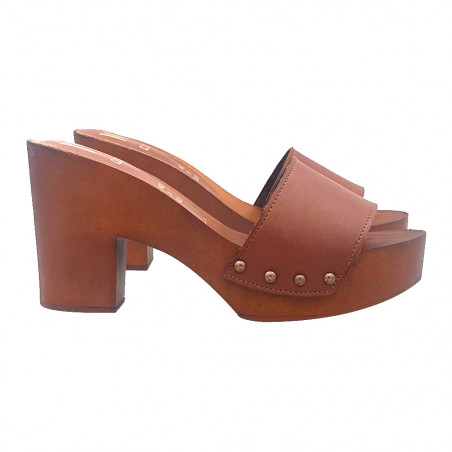 BROWN LEATHER CLOGS WITH COMFORTABLE HEEL
