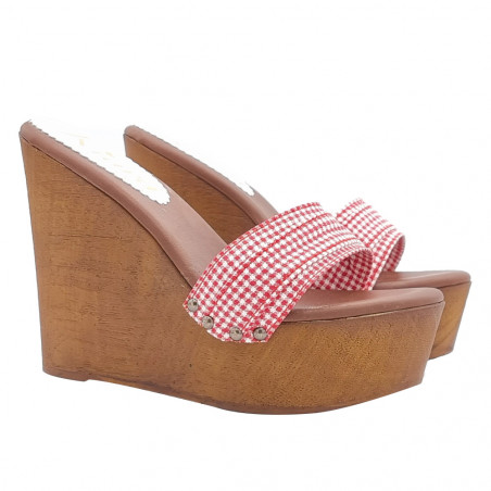 PIN-UP STYLE RED WEDGE WITH HEEL 13