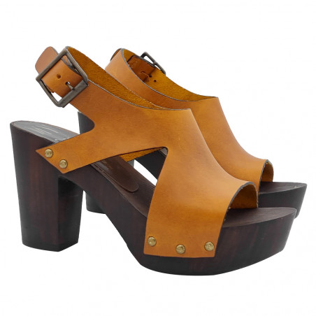 OCHER LEATHER SANDALS WITH STRAP