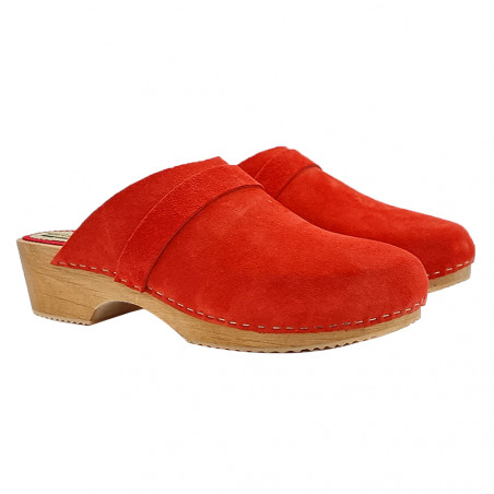 Leather mules & clogs Chanel Red size 41 EU in Leather - 35103960