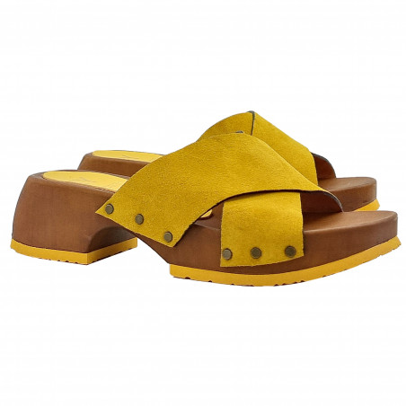 COMFORTABLE CLOGS IN YELLOW SUEDE WITH HEEL 5