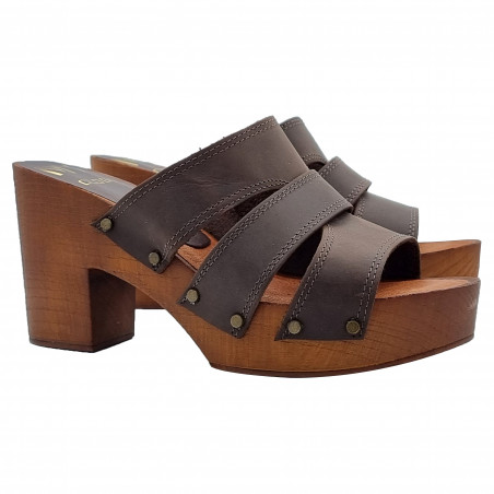 HIGH CLOGS IN COFFEE BROWN LEATHER