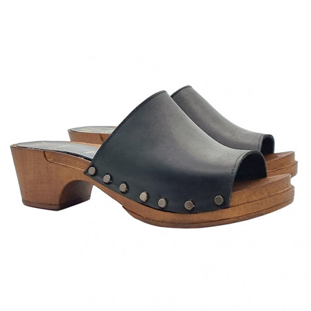 LOW WOMEN'S CLOGS WITH WIDE LEATHER UPPER