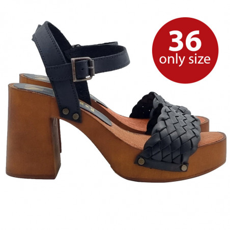 Black clogs in braided effect leather | with defect - size 36