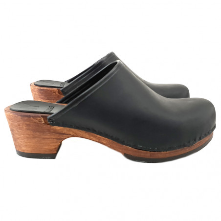 Swedish Black Clogs in Leather with Low Heel